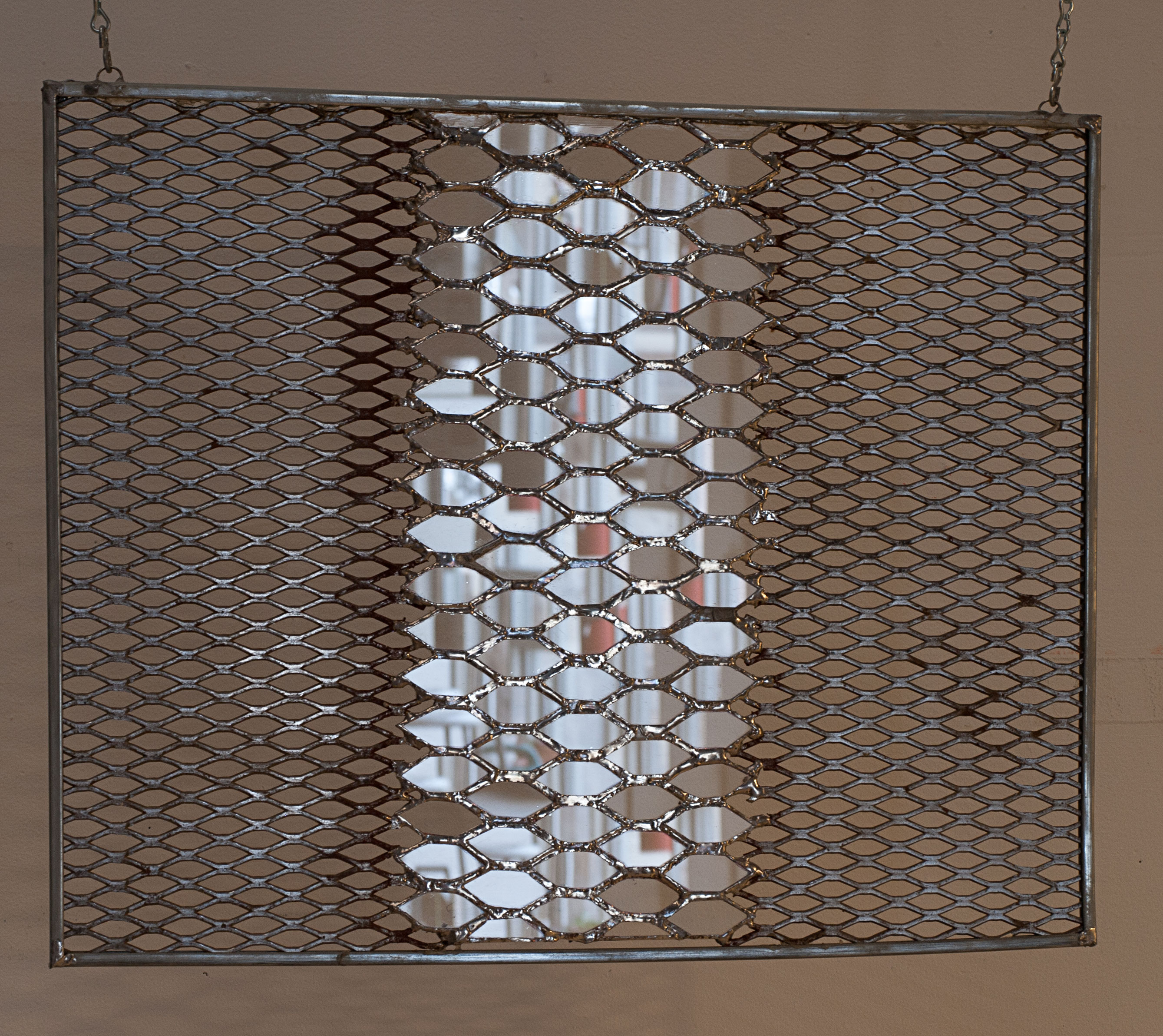 glass design to look like a grate